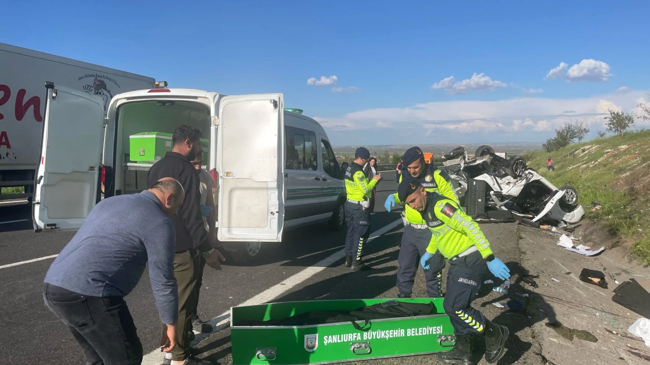 Şanlıurfa-Gaziantep Otoyolunda Can Pazarı: 3 Ölü, 5 Yaralı!