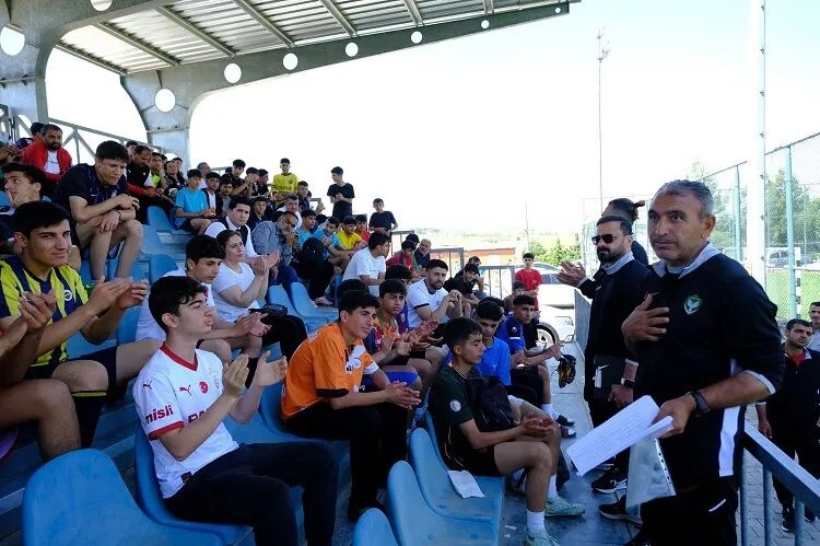 Adıyaman’da Yıldız Avı: 400 Genç Sahada!