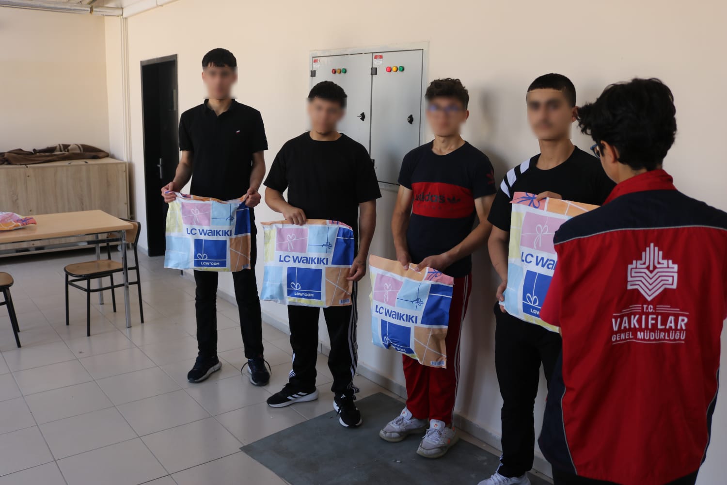 Parmaklıklar Ardında Bir "Hamburger" Sözü: Diyarbakır’da Sıcak Buluşma