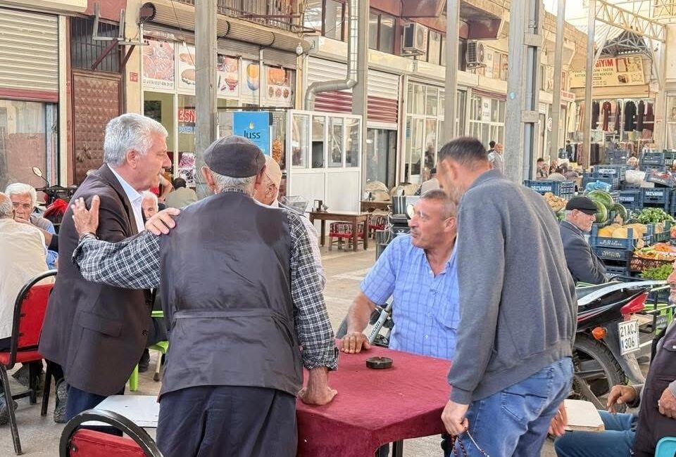 Çermik’te Sokak Siyaseti: Başkan Karamehmetoğlu İlçe Pazarında Nabız Tuttu!