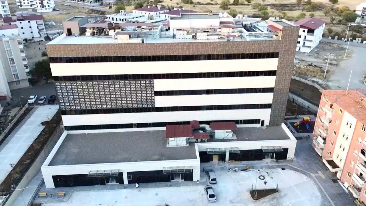 Hani Devlet Hastanesi’nde Statü Atılımı: E Grubu’ndan D Grubu’na Yükseldi!
